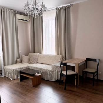 Сдается 1-комнатная квартира, 48 м²