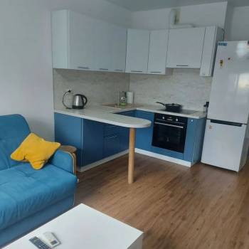 Сдается 1-комнатная квартира, 42 м²