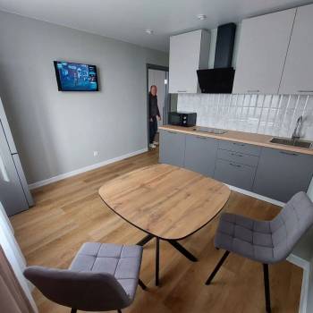Сдается 1-комнатная квартира, 42 м²