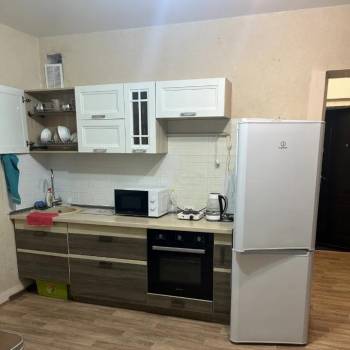 Сдается 1-комнатная квартира, 39 м²