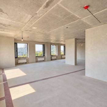 Продается Многокомнатная квартира, 104 м²