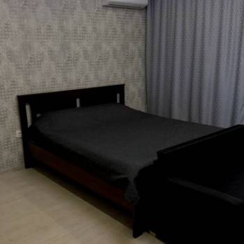Продается 1-комнатная квартира, 41 м²