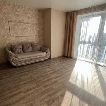 Сдается 1-комнатная квартира, 56 м²
