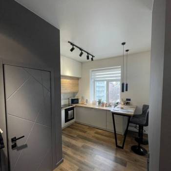 Продается 1-комнатная квартира, 48 м²