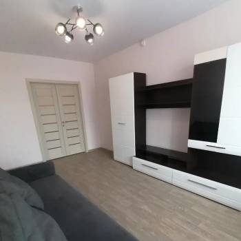 Сдается 1-комнатная квартира, 38,6 м²