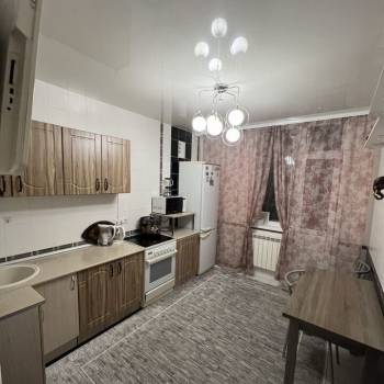 Сдается 2-х комнатная квартира, 72 м²