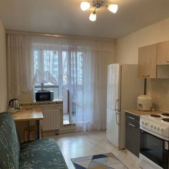 Сдается 1-комнатная квартира, 40 м²
