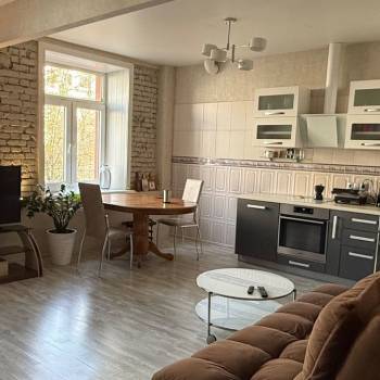 Сдается Многокомнатная квартира, 80 м²