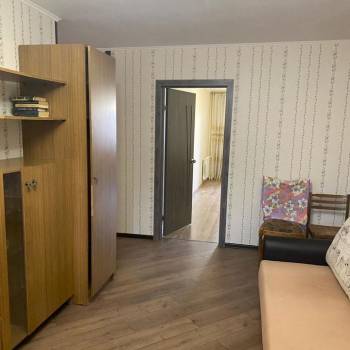 Сдается Многокомнатная квартира, 60 м²