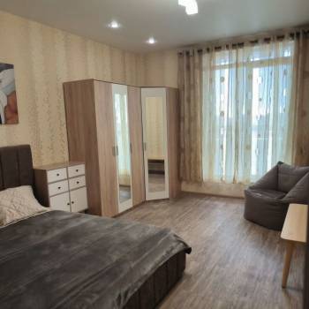 Сдается 1-комнатная квартира, 43 м²