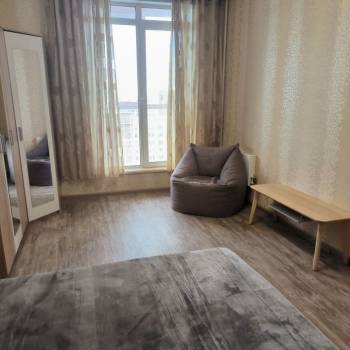 Сдается 1-комнатная квартира, 43 м²