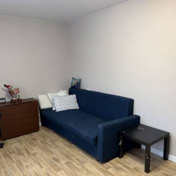 Сдается Многокомнатная квартира, 60 м²