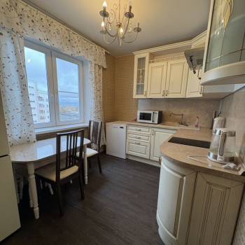 Сдается 1-комнатная квартира, 37,3 м²