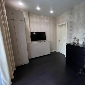 Продается Многокомнатная квартира, 120 м²