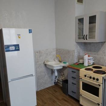 Сдается 1-комнатная квартира, 42 м²