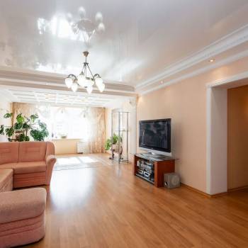 Продается Многокомнатная квартира, 131 м²