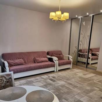 Сдается 1-комнатная квартира, 35 м²