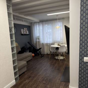 Продается 3-х комнатная квартира, 57,5 м²