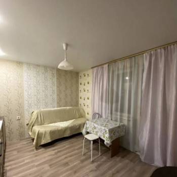 Продается 2-х комнатная квартира, 42 м²