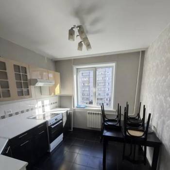 Сдается 2-х комнатная квартира, 60 м²