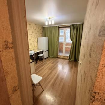 Сдается 1-комнатная квартира, 40 м²