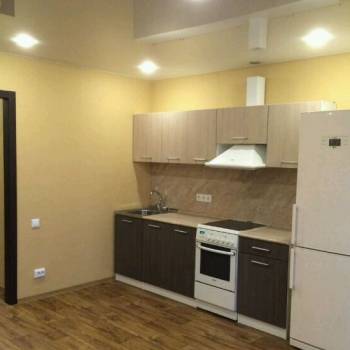 Сдается 1-комнатная квартира, 42 м²