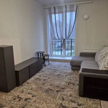 Сдается 1-комнатная квартира, 37 м²