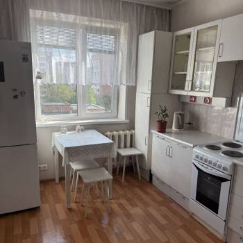 Продается 1-комнатная квартира, 41,3 м²
