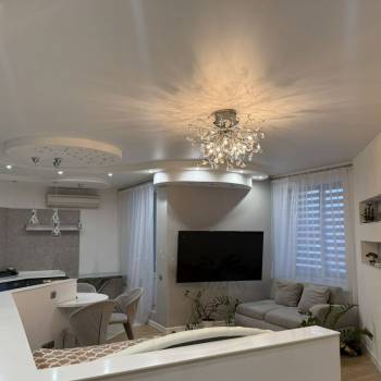 Сдается 1-комнатная квартира, 52 м²
