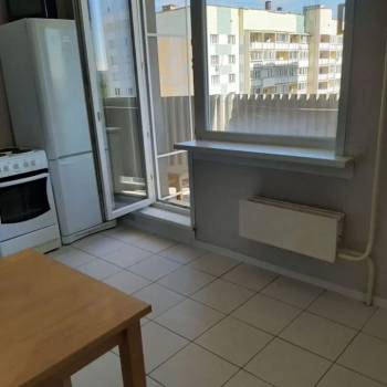 Продается 1-комнатная квартира, 41 м²