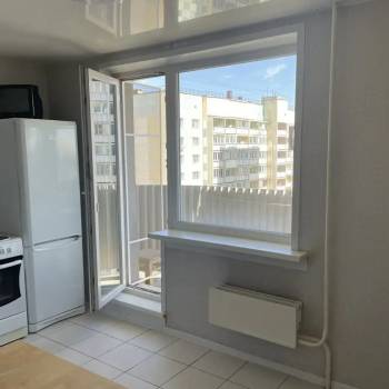 Продается 1-комнатная квартира, 41 м²