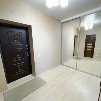 Сдается 1-комнатная квартира, 42 м²