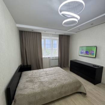 Сдается 1-комнатная квартира, 42 м²