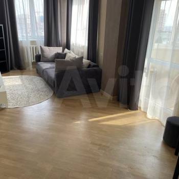 Сдается 2-х комнатная квартира, 72 м²