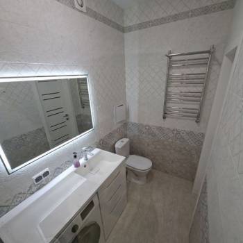 Сдается 1-комнатная квартира, 58 м²