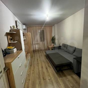 Сдается 1-комнатная квартира, 39 м²