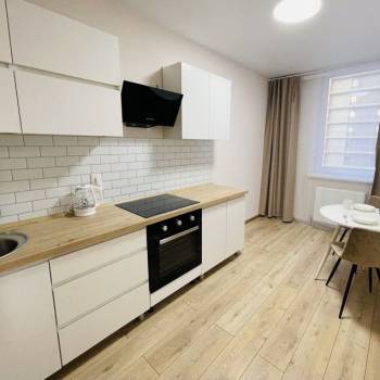 Сдается 1-комнатная квартира, 37 м²