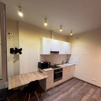 Сдается 1-комнатная квартира, 51,9 м²