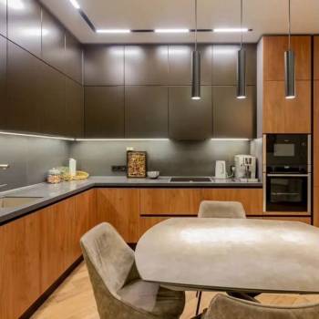 Продается Многокомнатная квартира, 130 м²