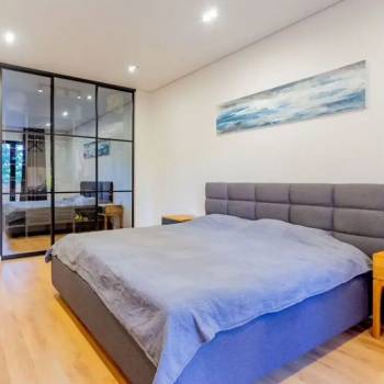 Продается Многокомнатная квартира, 130 м²