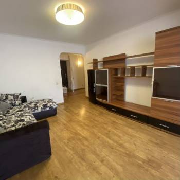 Сдается 1-комнатная квартира, 42 м²