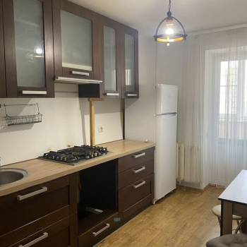 Сдается 1-комнатная квартира, 42 м²