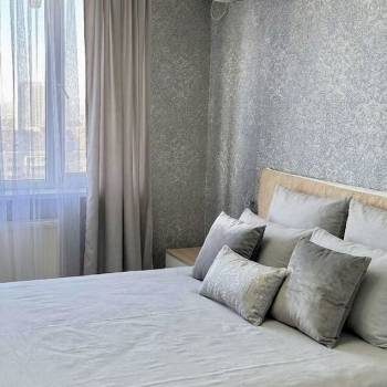 Сдается 2-х комнатная квартира, 75 м²