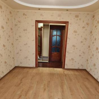 Продается Многокомнатная квартира, 82,7 м²