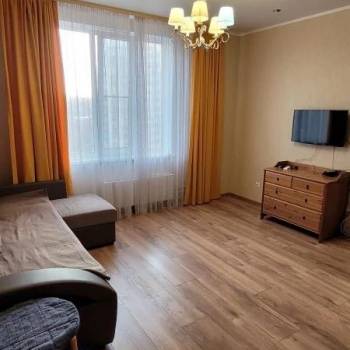 Сдается 1-комнатная квартира, 38 м²