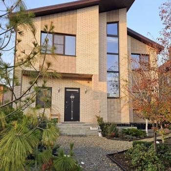 Продается Дом, 194 м²