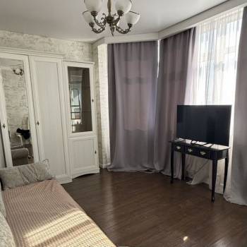 Сдается 1-комнатная квартира, 40 м²