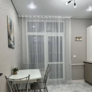 Сдается 1-комнатная квартира, 38 м²