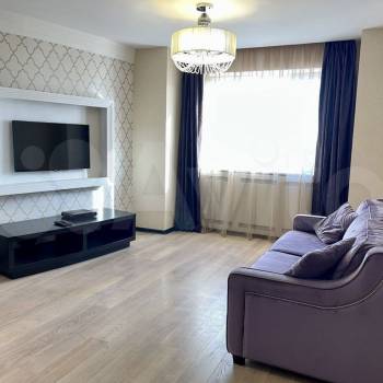 Сдается 2-х комнатная квартира, 80 м²