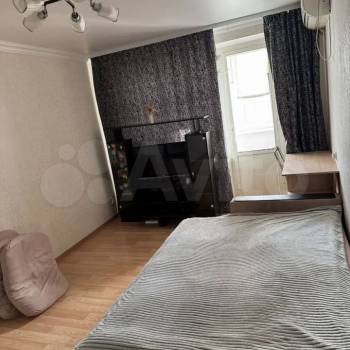 Продается 1-комнатная квартира, 30,7 м²